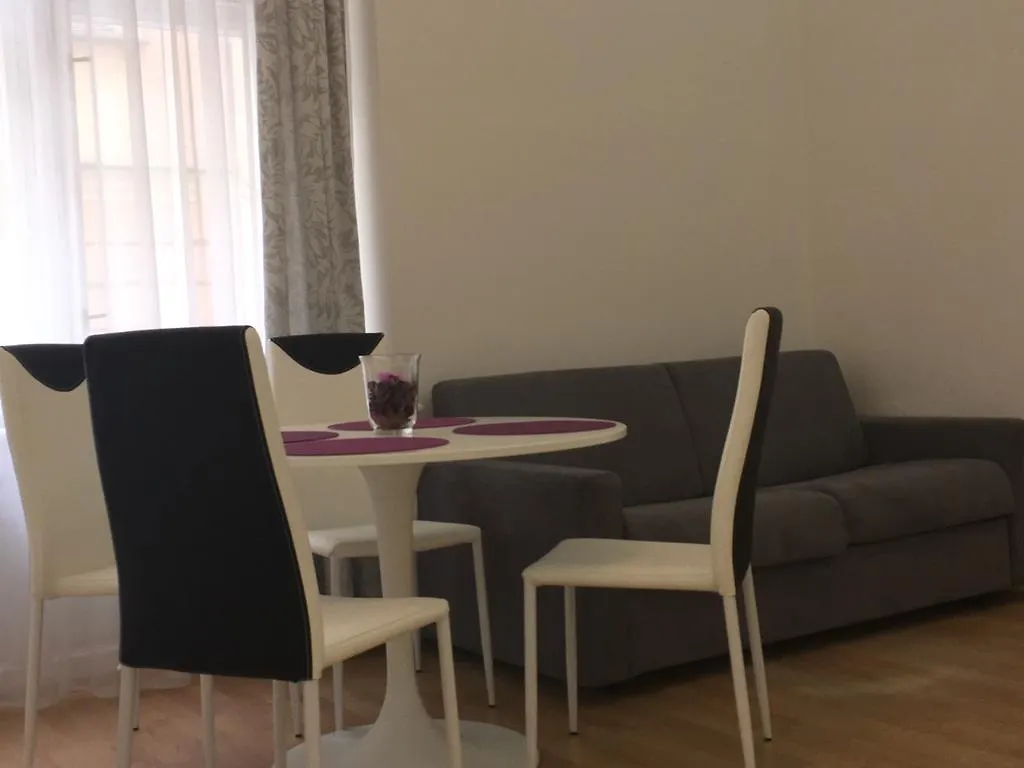 Prague Apartment Reznicka 3 Czech Republic